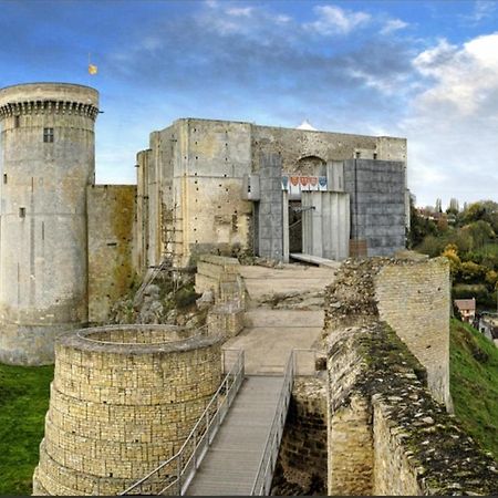 La Chambre Des Remparts Falaise  Exteriör bild