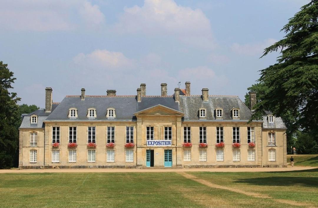 La Chambre Des Remparts Falaise  Exteriör bild